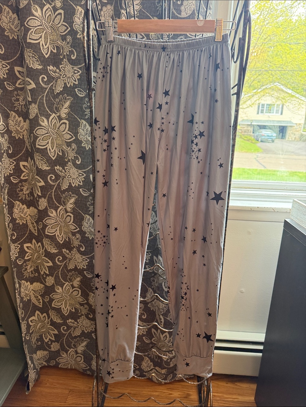Women's Star Print Lounge Pants - Gray